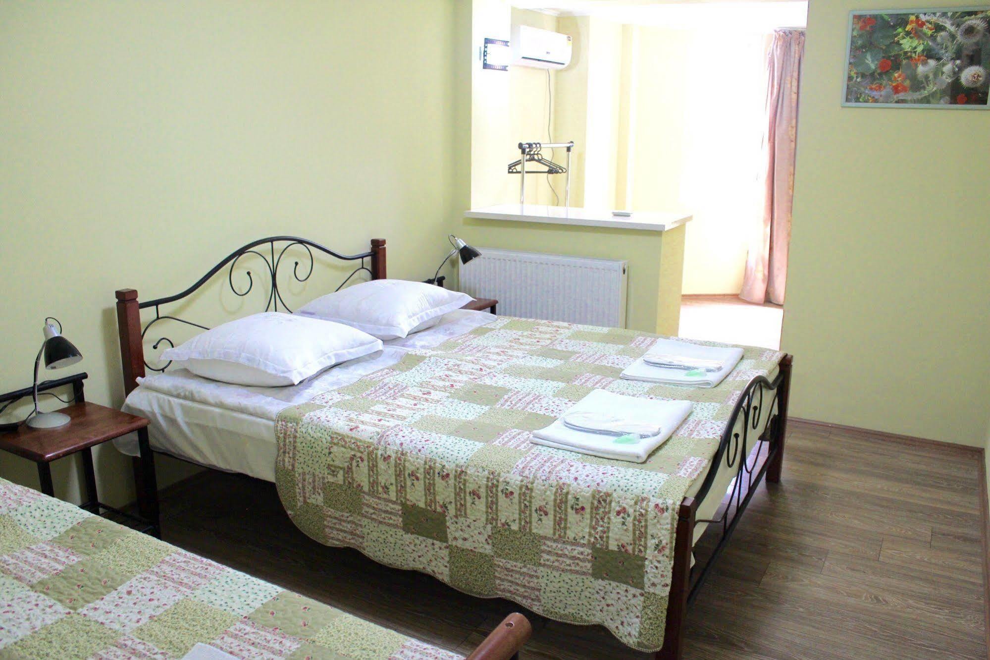 Red Fox Guesthouse Tbilisi Luaran gambar